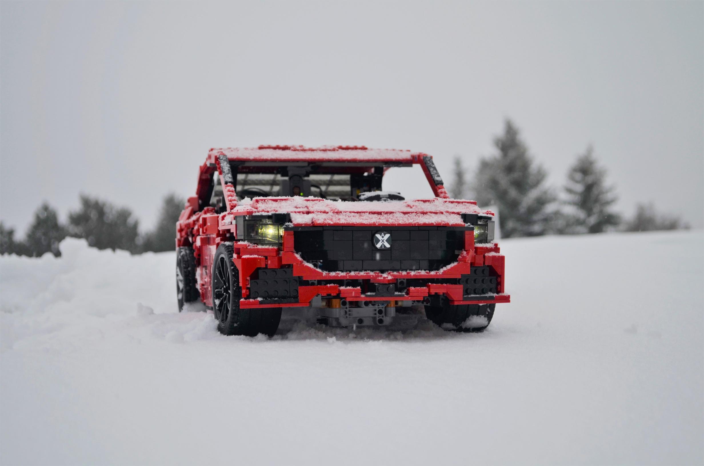 Phantom M in snow, front view